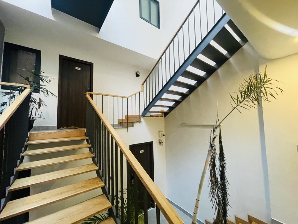 Nhà 4 tầng 2 mặt tiền Tân Định, Quận 1 - 148m² giá 32 tỷ - Cơ hội đầu tư hiếm có!