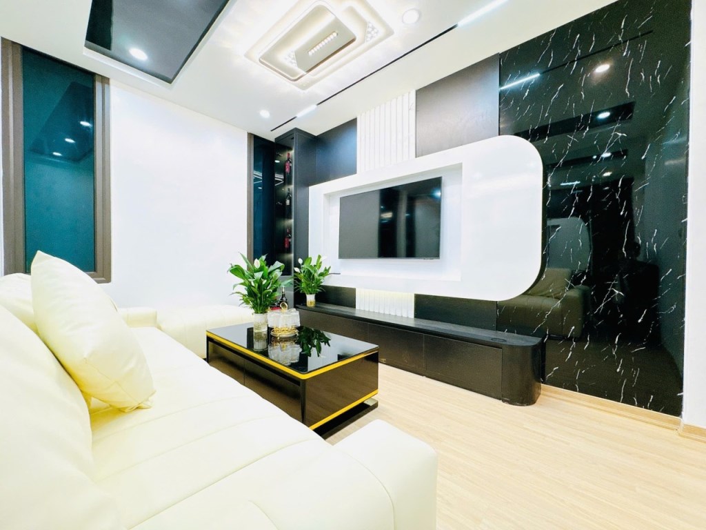 Nhà phố phân lô Thanh Xuân 42m² giá 8.98 tỷ - Thiết kế chuẩn Châu Âu, ô tô tránh 5m!