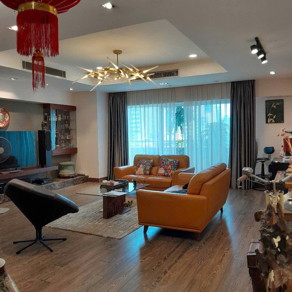 Chung cư Eurowindow 27 Trần Duy Hưng 122m² giá 12.5 tỷ - Sổ đỏ chính chủ, full nội thất!