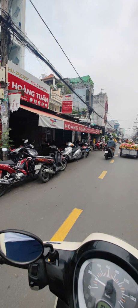 Nhà mặt tiền Ba Đình 57m² giá 7.7 tỷ - Vị trí kinh doanh sầm uất!