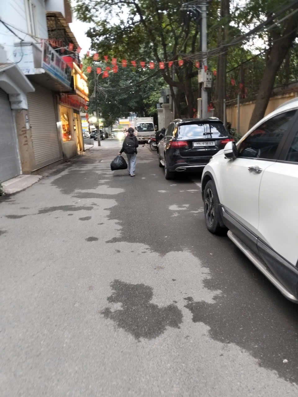 Bán nhà phố Khuất Duy Tiến 95m² giá 27.5 tỷ - Kinh doanh sầm uất, mặt tiền 7.8m!