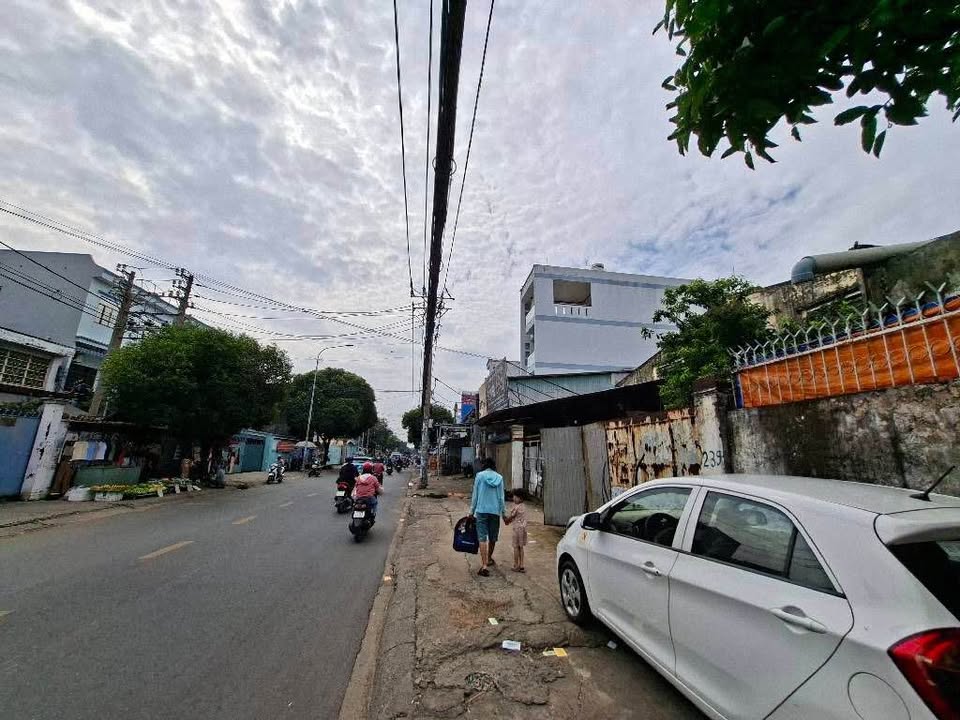 Kho mặt tiền đường Bình Trị Đông, quận Bình Tân - Diện tích 135m² - Chỉ 15 tỷ VND!