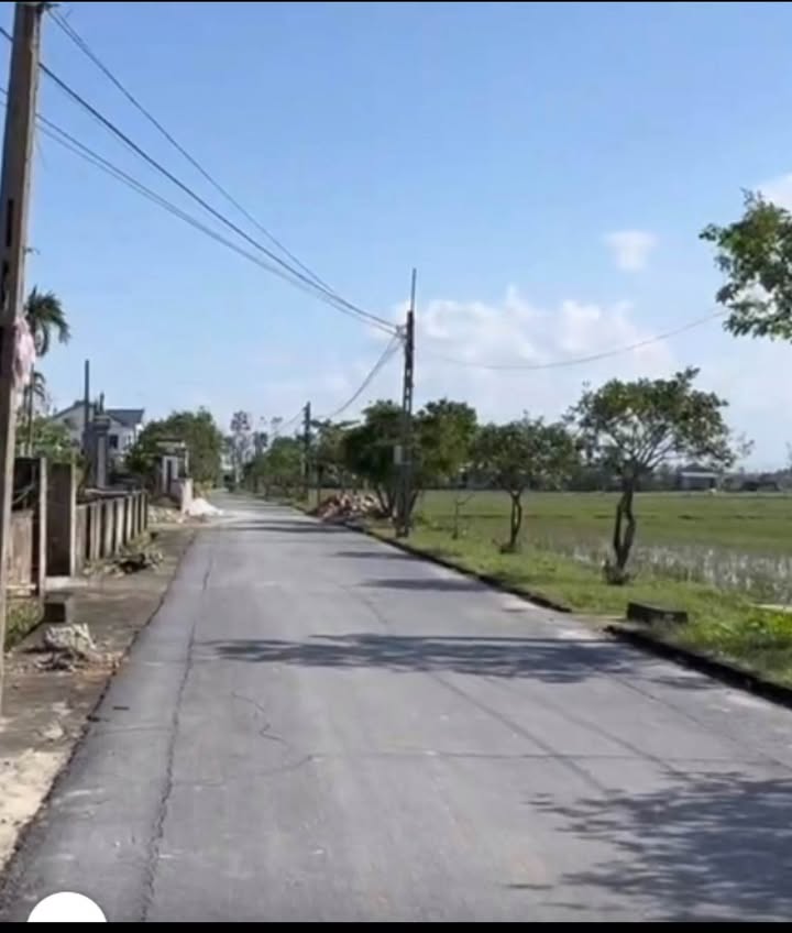 Đất thổ cư Thôn Vĩnh Tiến, Xã Thạch Khê 300m² giá 1 tỷ - Đầu tư lý tưởng!