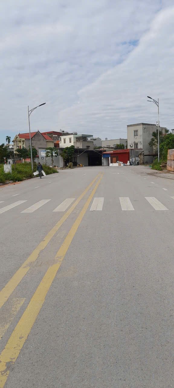 Nhà cho thuê Tái Định Cư A51 Vĩnh Niệm 60m² giá 7 triệu - Đường rộng, thuận lợi kinh doanh!