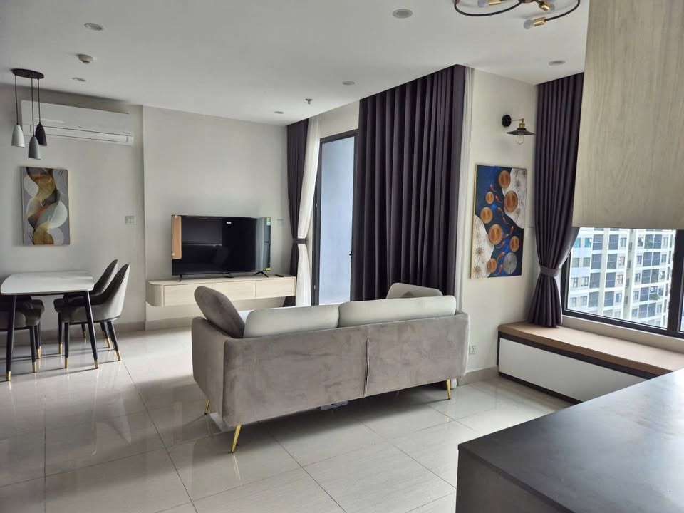 Căn hộ Vinhomes Grand Park quận 9 69m² giá 8.5 triệu - Full nội thất, view nội khu thoáng mát!