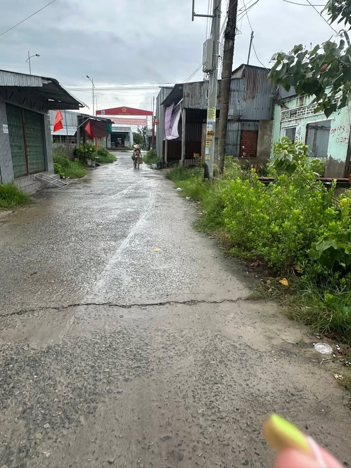 Đất nền 350m² tại Ấp 6B xã Sông Đốc giá 900 triệu - Sẵn sàng giao dịch!