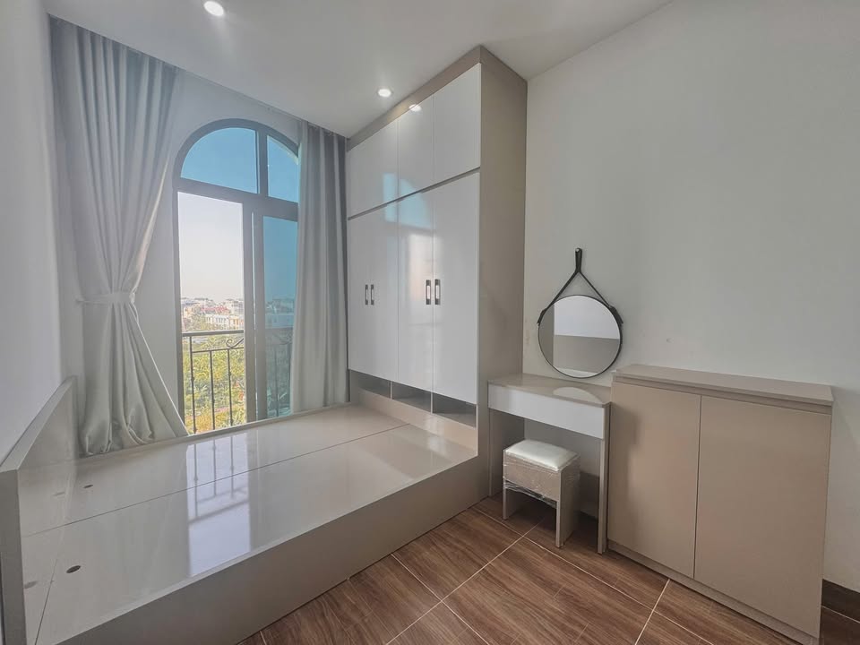 Căn hộ CCMN mới tinh Ngõ 1 Văn Tiến Dũng - Cho thuê 4.4 triệu, Full nội thất!