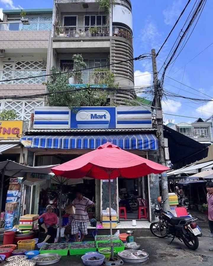 Bán nhà mặt tiền Nguyễn Lâm, quận 10, 70m² giá 20 tỷ - Vị trí vàng kinh doanh!