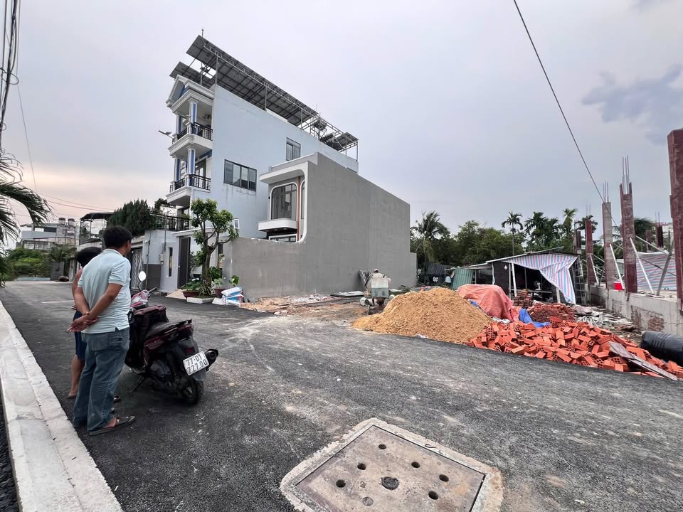 Nhà phố 1 trệt 1 lửng 2 lầu 1 tum tại An Phú Đông 51.6m² giá 7.5 tỷ - Sẵn sàng vào ở ngay!