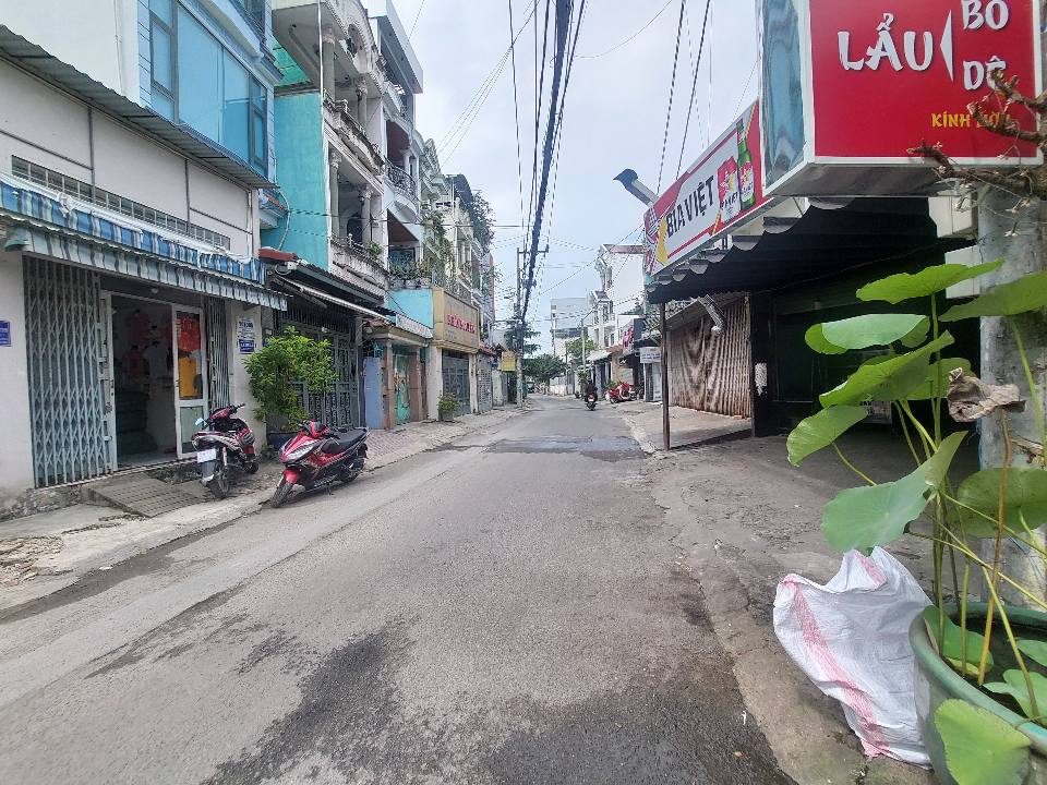 Bán nhà mặt tiền Nguyễn Duy Cung, Gò Vấp, 327m² - Đầu tư sinh lời cao!