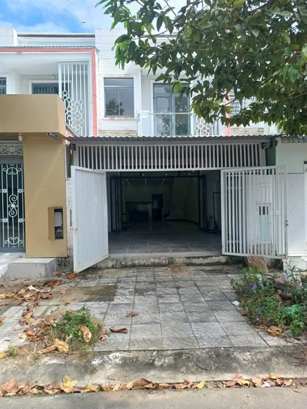 Nhà hoàn thiện đường Trần Bạch Đằng, KĐT Phú Cường 90m² giá 2 tỷ - Đầu tư sinh lời ngay!