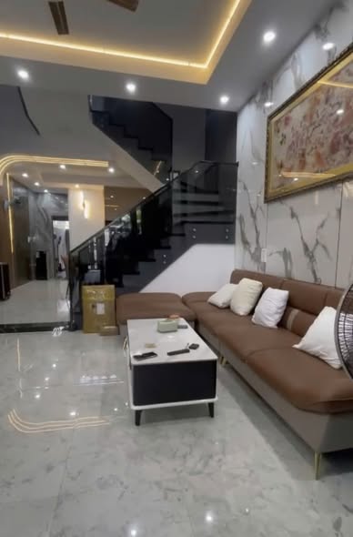 Nhà 3 tầng mới Hoà Xuân, Đà Nẵng 117,5m² giá 6,3 tỷ - Full nội thất hiện đại!