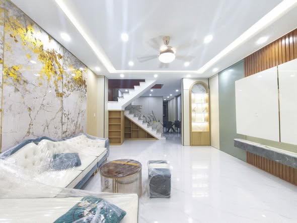 Nhà 3 tầng Hoàng Đình Ái, Hòa Xuân, Đà Nẵng 120m² giá 7.35 tỷ - Full nội thất mới xịn xò!