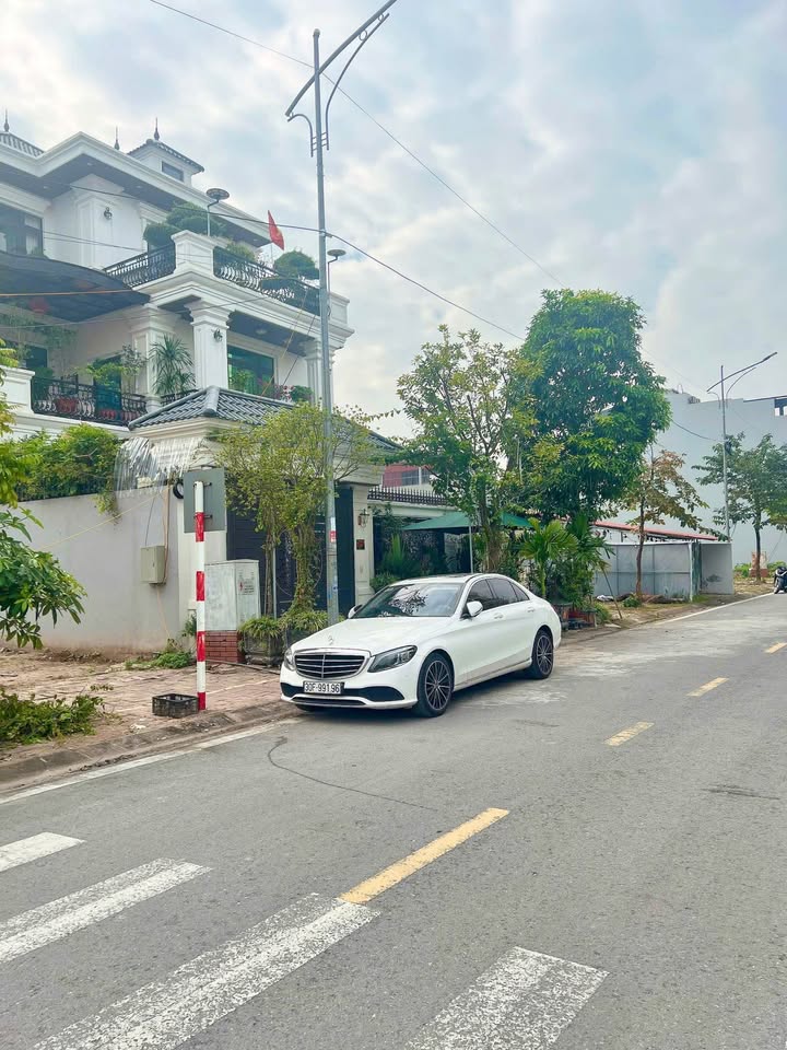 Đất ở KDCM NU9 Liên Phương - Phố Hiến, Hưng Yên 110.5m² giá 6 tỷ - Hướng Tây view biệt thự!