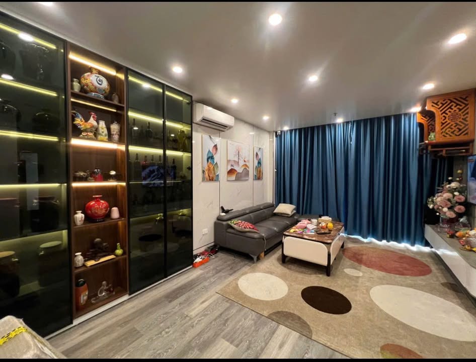 Căn hộ 2 phòng ngủ Chung cư La Fortuna 75m² giá 2.4 tỷ - Full nội thất, sẵn sổ công chứng!