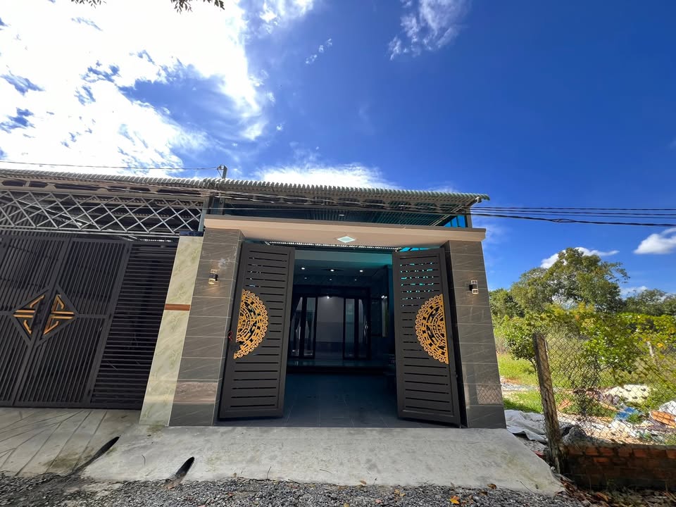 Nhà Ninh Thạnh 163m² giá 1.39 tỷ - Sẵn sàng vào ở ngay!