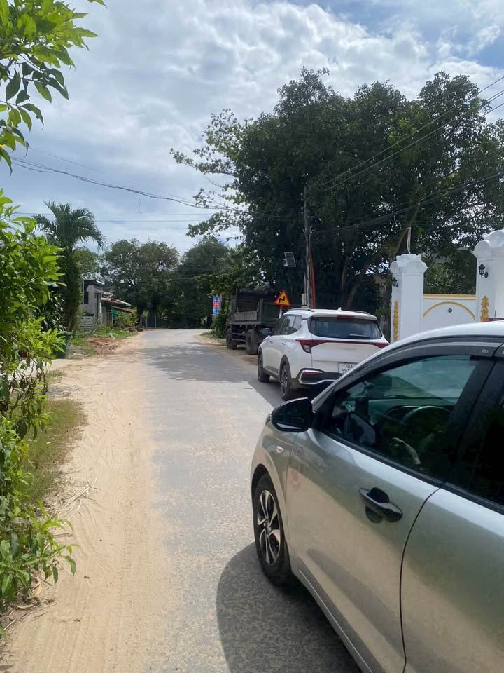 Nhà lầu mới 100% tại Ninh Thạnh, Tây Ninh 186m² giá 2.75 tỷ - Gần Bưu điện Bàu Năng!