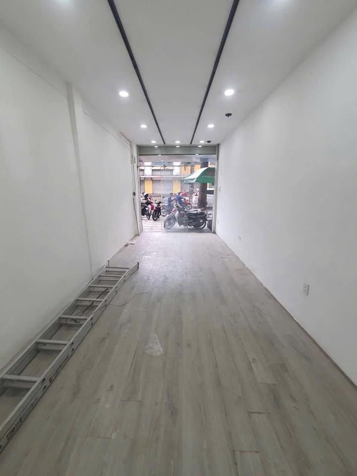 Nhà mặt tiền 3/2, Quận 10, diện tích 39.6m², cho thuê 25 triệu - Kinh doanh tự do!