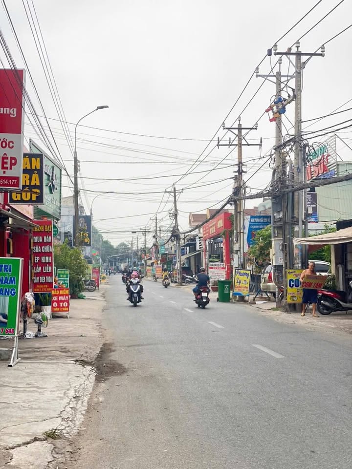 Nhà mặt tiền Phường Tam Hiệp 180m² giá 11 tỷ - Đầu tư sinh lời ngay!