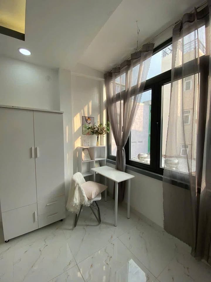 Căn hộ cho thuê đường Trần Bình Trọng, quận 5 - Full nội thất, giá 4.5 triệu/tháng!