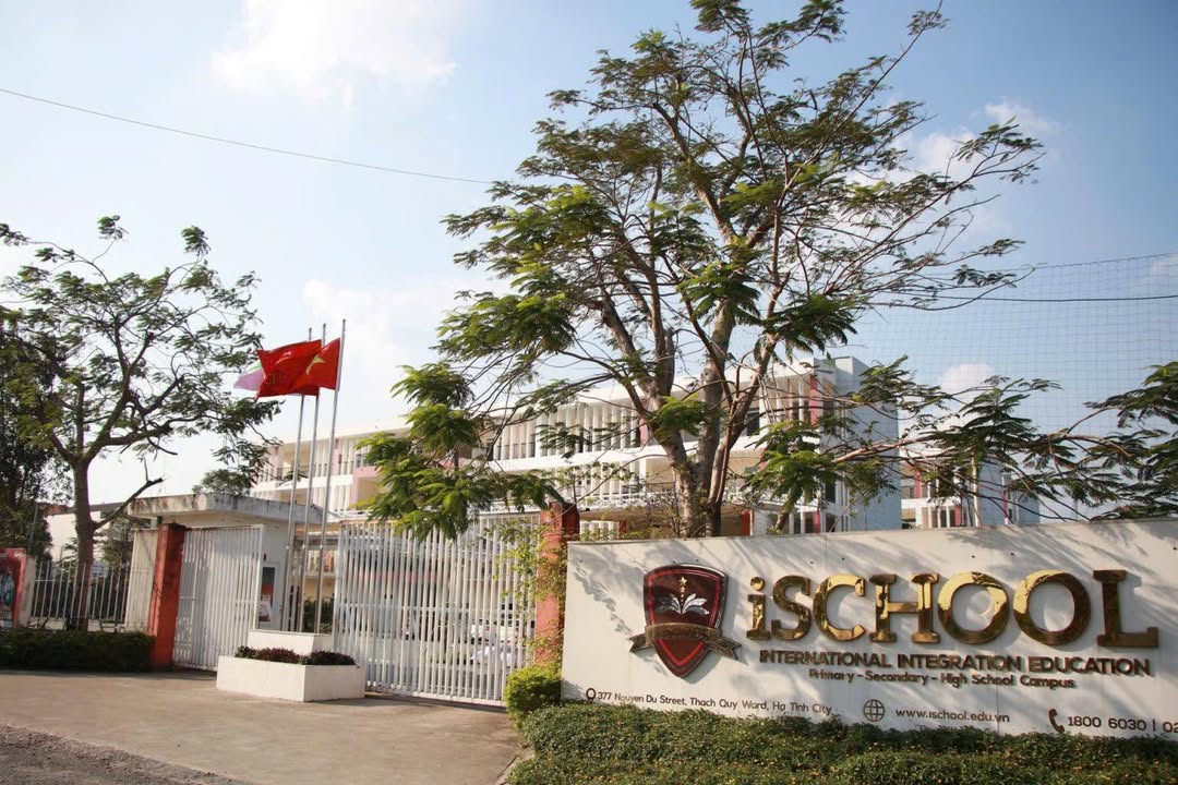 FrontHouse 2 mặt tiền đường Nguyễn Du, Hà Tĩnh, 136m² giá 9 tỷ - Cơ hội kinh doanh tuyệt vời!