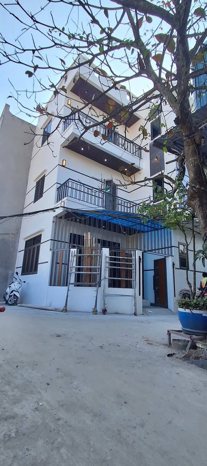 Nhà lô góc 3 tầng đường Văn Cao 60m² giá 2.699 tỷ - Thiết kế hiện đại, ô tô đỗ cửa!