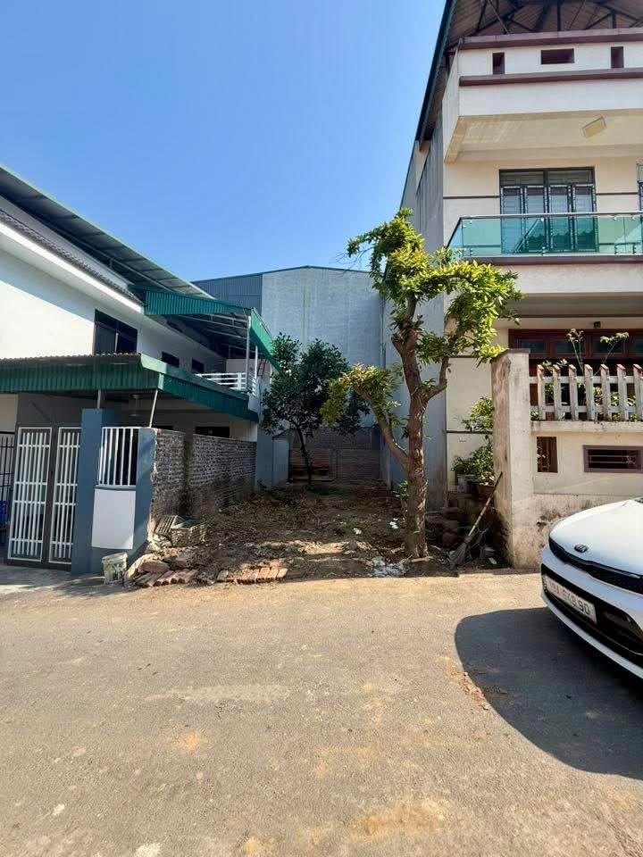 Đất nền Ngõ 136 Nguyễn Du 73m² giá 3 tỷ - Vị trí đắc địa cho đầu tư!