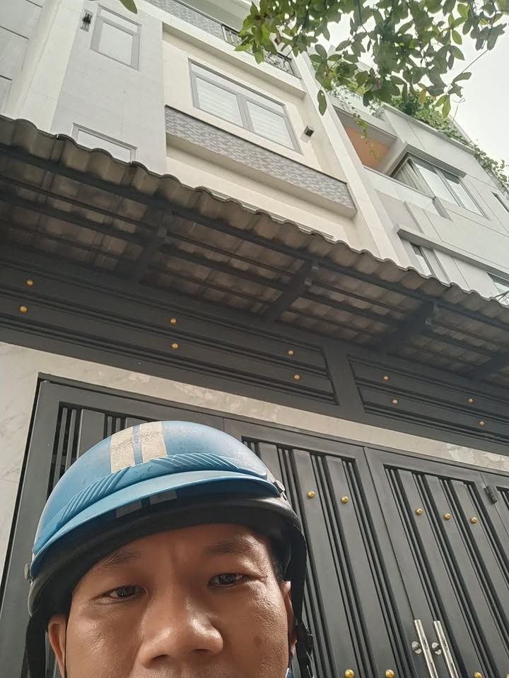 Nhà biệt thự Sơn Kỳ Tân Phú 158m² giá 14.5 tỷ - Gara ô tô và cây xanh hài hòa!