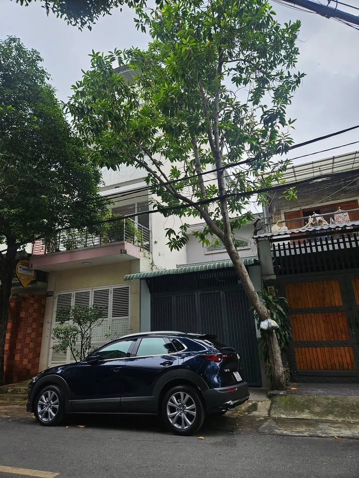 Nhà phố 3 tầng Lạc Long Quân 77m² giá 8.5 tỷ - Sẵn sàng vào ở ngay!