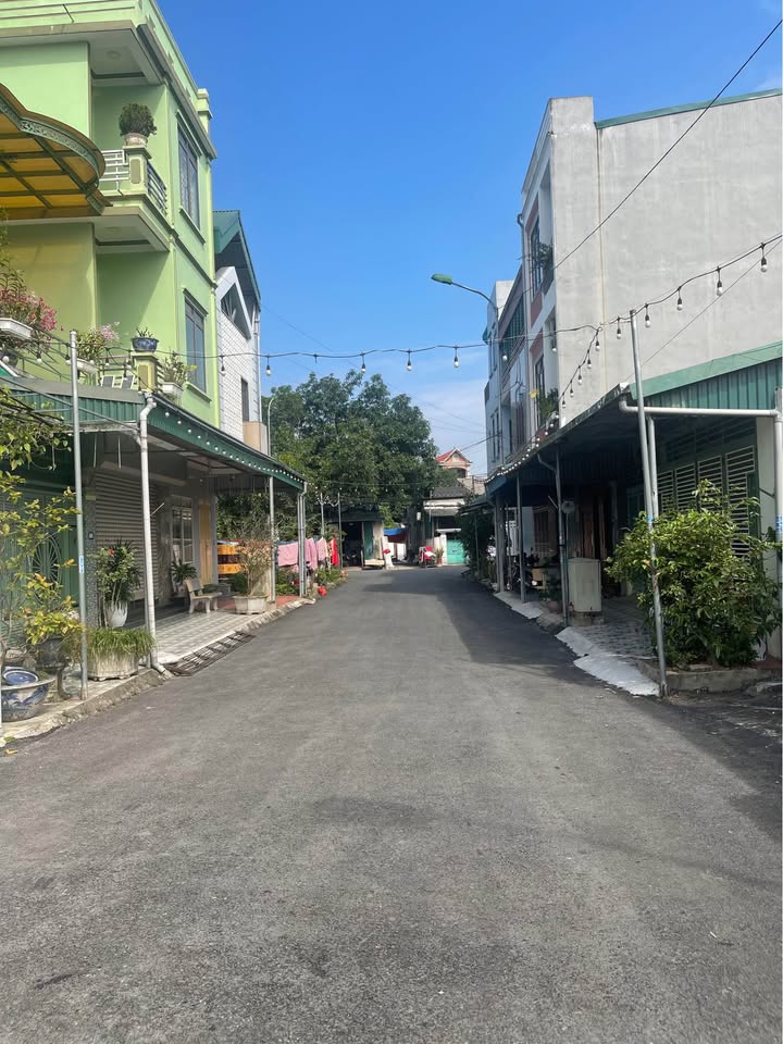 Đất nền 200m² tại phường Hòa Bình giá chỉ 3 tỷ - Cơ hội vàng cho nhà đầu tư!