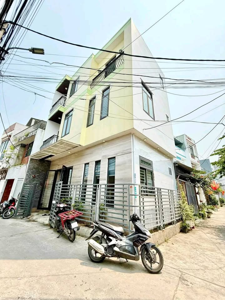 Nhà 3 tầng kiên cố đường Nguyễn Mộng Tuân 50m² giá 4 tỷ - Ô tô vào tận nhà!