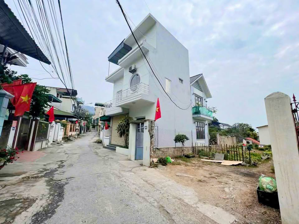 Đất nền Cẩm Thành Quảng Ninh 78m² giá 1 tỷ xx triệu - Đường ô tô thông thoáng!