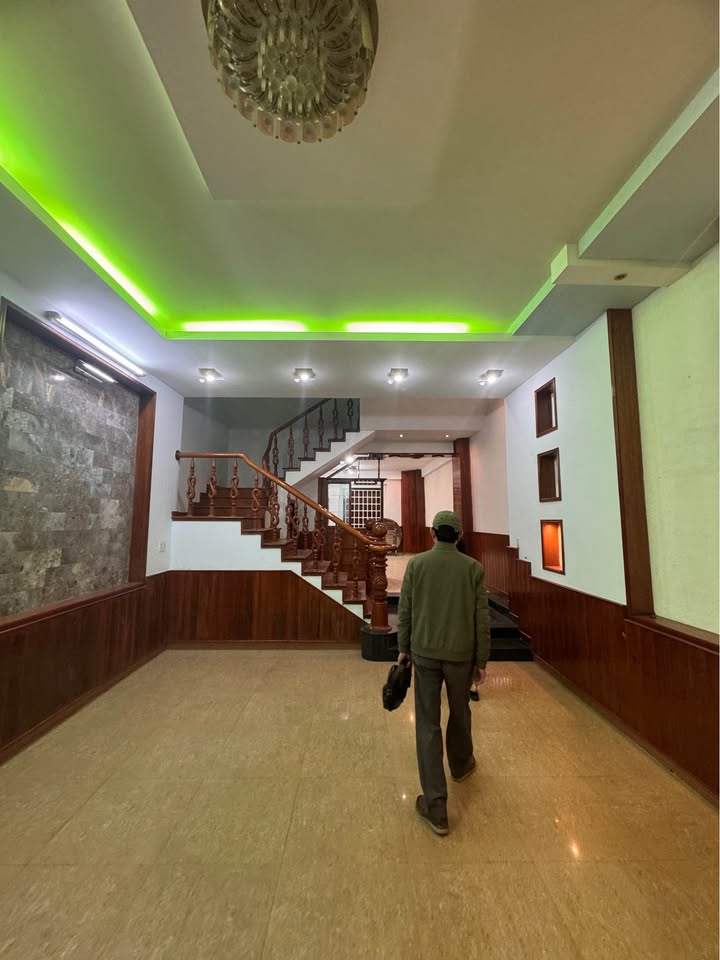 Nhà mặt tiền Hà Huy Giáp, quận Hải Châu, 81m² giá 9.8 tỷ - Kinh doanh đắc địa!