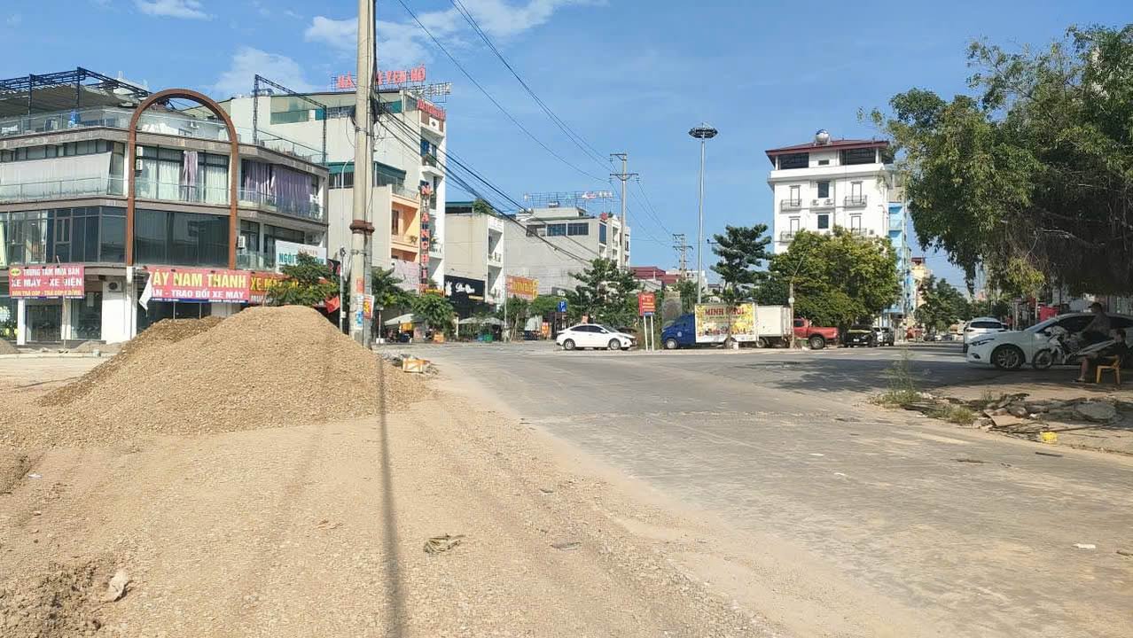 Đất nền mặt tiền đường Lê Thánh Tông, 90m² giá 7 tỷ - Kinh doanh sầm uất!