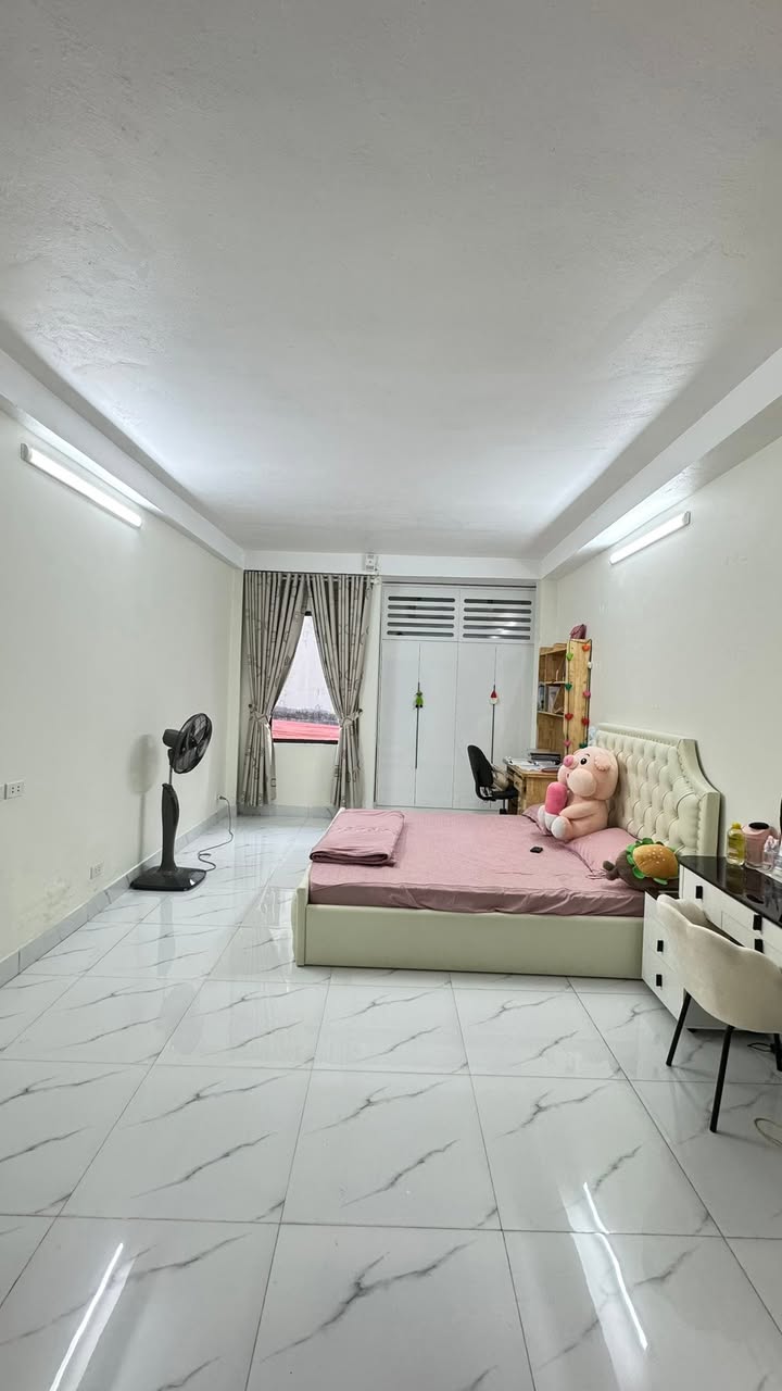 Nhà riêng cho thuê Ngõ 27x Lĩnh Nam 36m² - Full nội thất, chỉ việc vào ở!