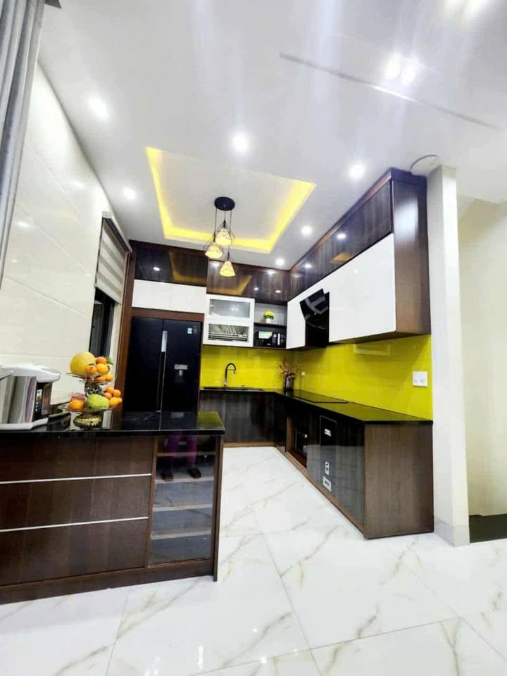 Đất cho thuê mặt tiền Đường Trường Thi 800m² giá 30 triệu - Phù hợp kinh doanh
