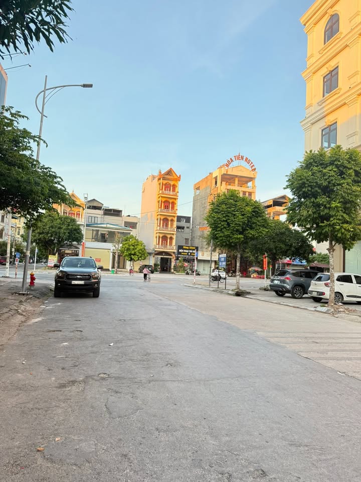 Nhà bán mặt đường Trần Khát Chân, Ka Long 71m² giá 2.xxx tỷ - Vị trí đắc địa gần ngã 3 Hùng Vương!