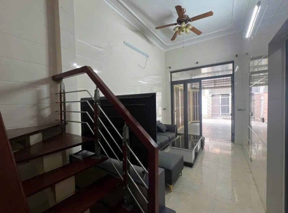 Nhà phố Thành Vinh 89m² giá 4 tỷ - Đường ô tô vào thoải mái!