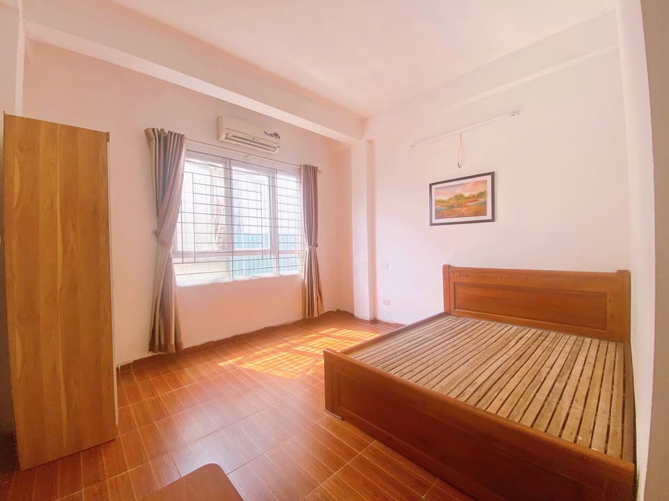 Nhà trọ Ngõ 35 Trần Thái Tông, Cầu Giấy - 3.8 triệu/tháng - Sẵn đồ, thang máy