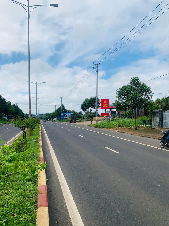Đất nền mặt tiền Vành Đai 30/4 Buôn Ma Thuột 874m² giá 5.9 tỷ - Cơ hội đầu tư tuyệt vời!
