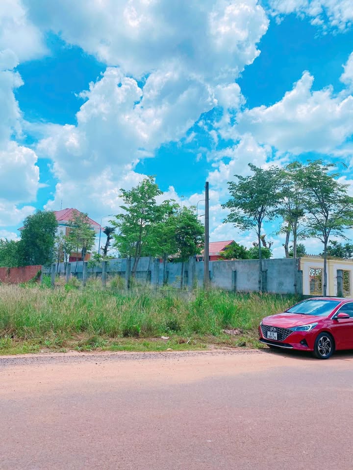 Đất mặt tiền Lê Duẩn Chơn Thành 675m² giá 5.2 tỷ - Cơ hội đầu tư tuyệt vời!