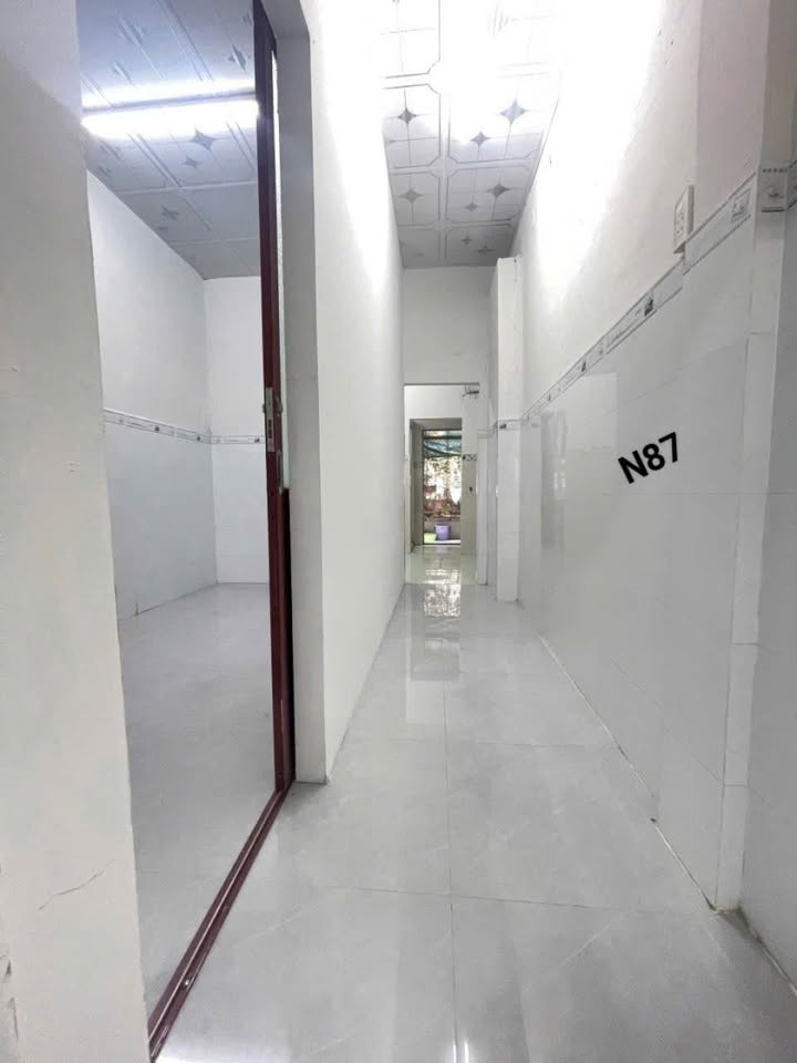 Nhà cho thuê hẻm Cách Mạng Tháng 8, Bình Thủy, 40m² chỉ 3 triệu/tháng - Gần chợ An Thới!