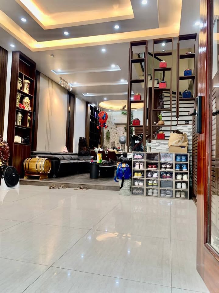 Nhà 4 tầng tại Phường Trần Lãm, Thái Bình - Diện tích 60m², giá 6 tỷ