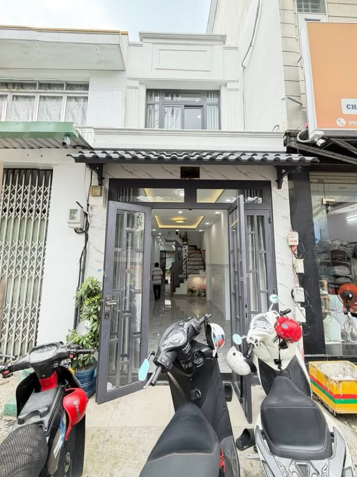 Nhà mặt tiền kinh doanh Lê Đại Hành Q11 46m² giá 6 tỷ - Đầu tư sinh lời ngay!