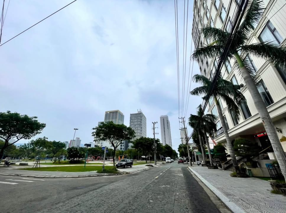 FrontHouse Đông Kinh Nghĩa Thục Đà Nẵng 207m² giá 40 tỷ - Vị trí đắc địa xây khách sạn!