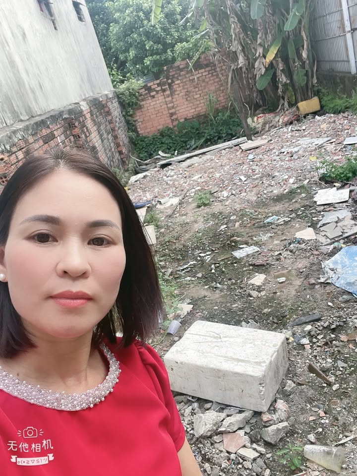 Nhà bán Dĩ An 150m² giá 4.8 tỷ - Sổ hồng chính chủ, tiện ích đầy đủ!