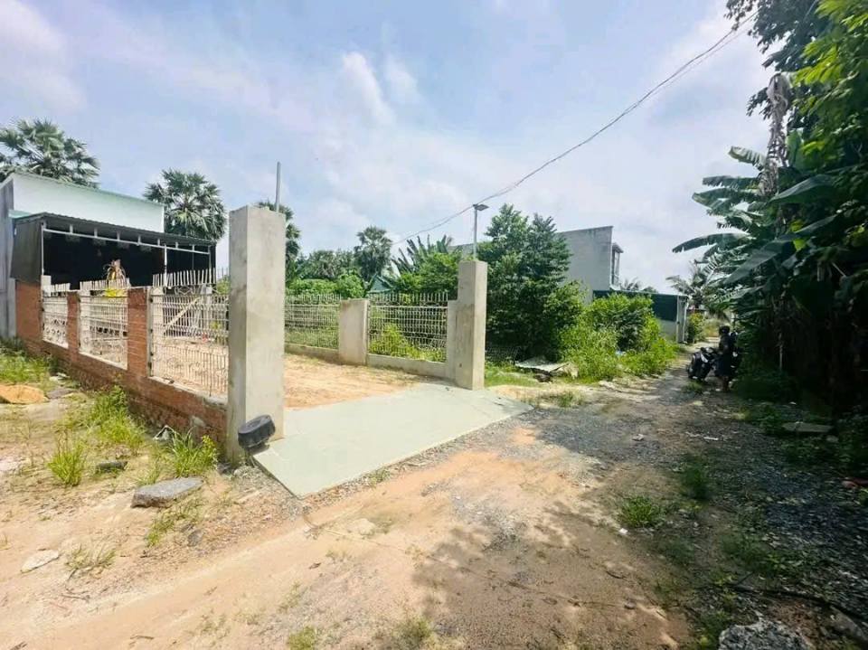 Đất nền chính chủ Phú Mỹ, Thủ Dầu Một 144m² giá 1.95 tỷ - Đường ô tô rộng rãi!