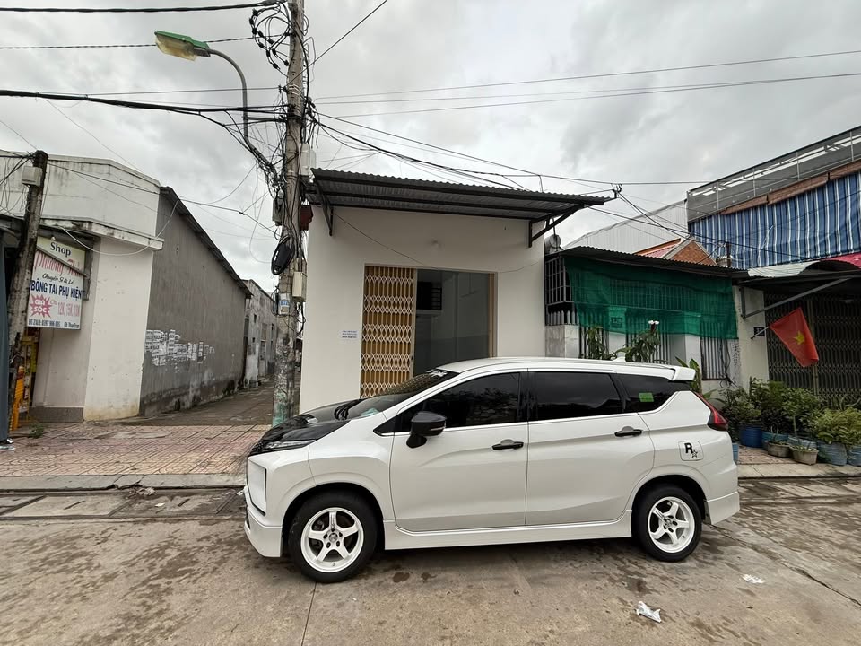 Cho thuê mặt bằng kinh doanh 32 Nguyễn Mậu Tài, Nha Trang - Nhà mới, giá 5 triệu/tháng!