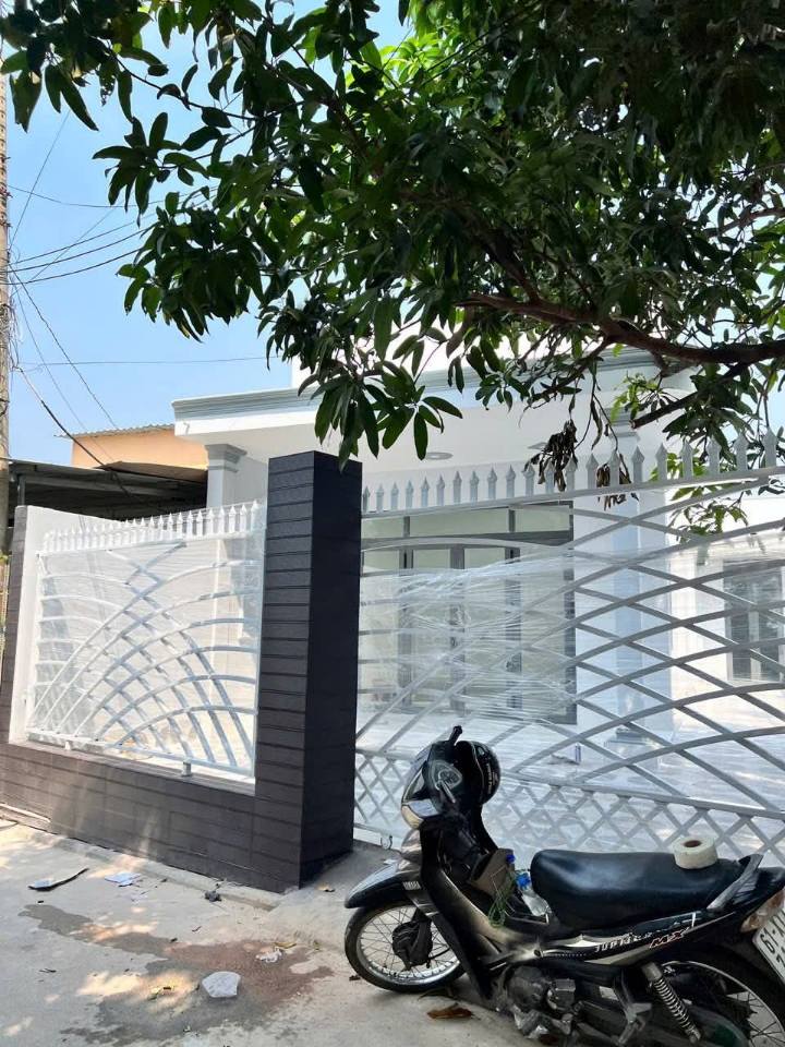 Nhà riêng Thủ Dầu Một 198m² giá 3.8 tỷ - Sát chợ Chánh Mỹ, thuận tiện kinh doanh!