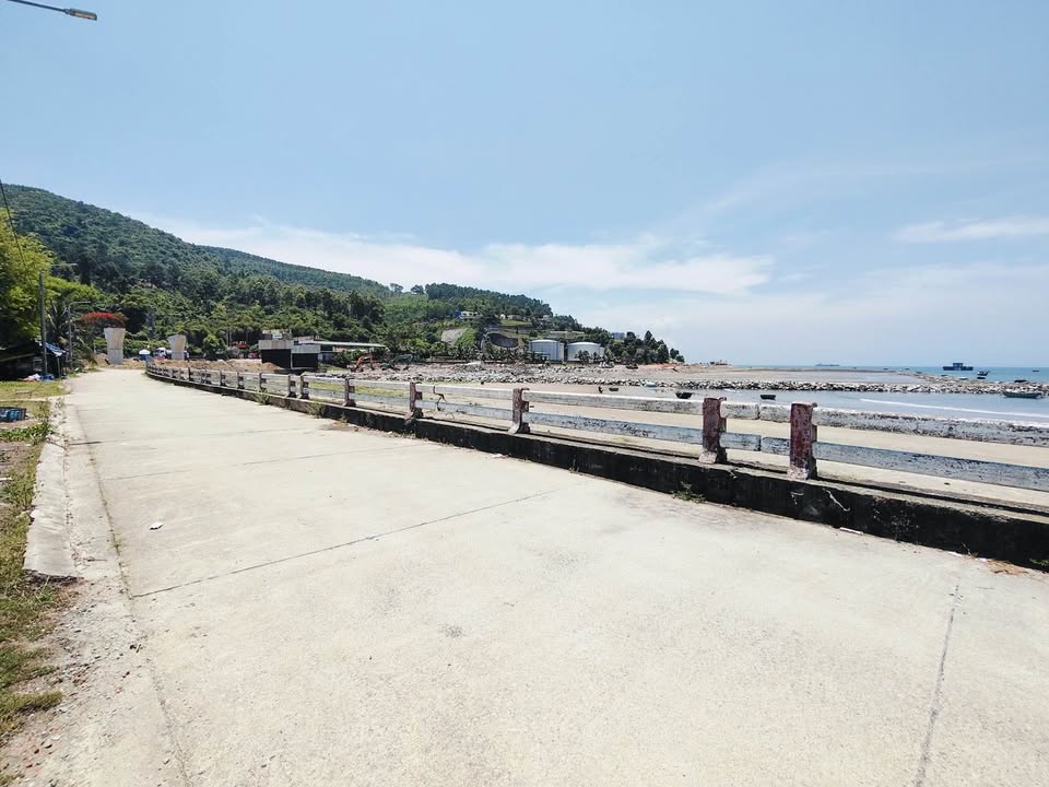 Lô đất 300m² mặt biển Nguyễn Văn Cừ - Đà Nẵng giá 4,1 tỷ - Đầu tư sinh lời!